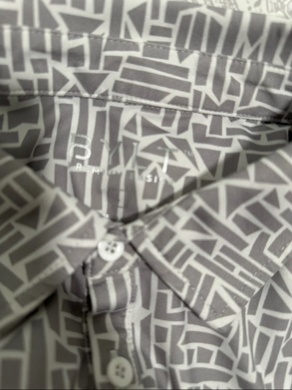 🎰 Bundle of 3 Bylt Polos L/XL (company logo) - Picture 5 of 7